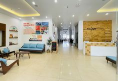 Others 4 The Light Hotel