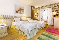 อื่นๆ 7 Cadde 75