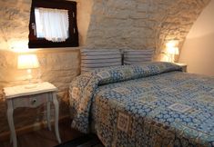 Others 6 Trulli Donna Isabella