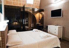 Others 5 Ai Quarti Sottani