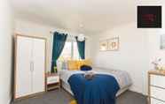 Others 3 Two Bedroom House by Klass Living Serviced Accommodation Hamilton - Kenmar House With Parking & WiFi