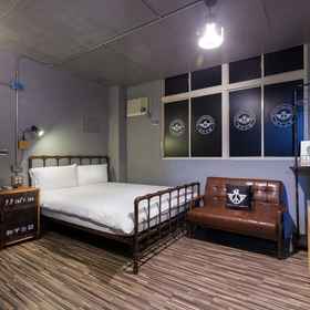 Primary image 1 피스 프리즌 카페 인, 완롱 호텔