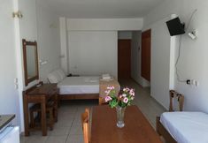 Others 5 Karmi Studios & Apartments