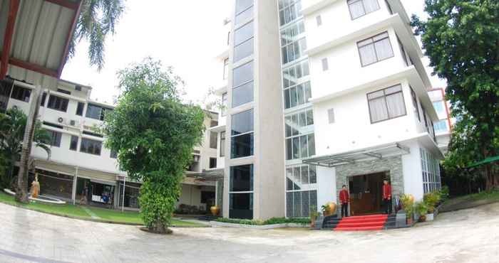 Lain-lain Holiday Hotel Yangon