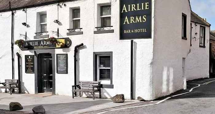 Others Airlie Arms Hotel