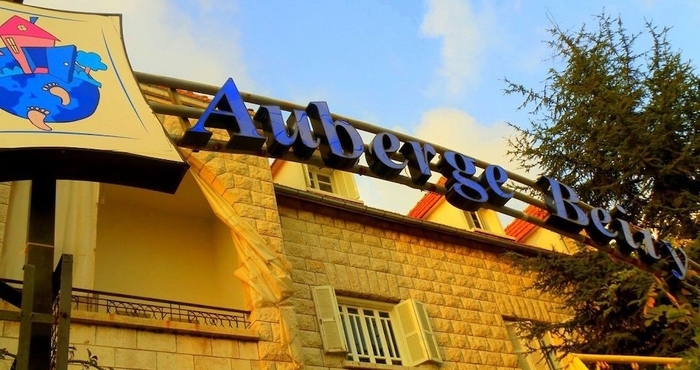 Others Hostel Auberge Beity