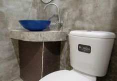 기타 3 Laluna River House