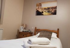 Others 5 Finedon Lodge