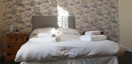 Others 4 Finedon Lodge