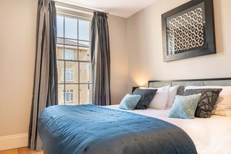 Others 4 Bath Circle