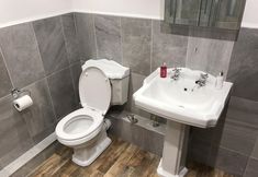 Others 5 The Mitre Inn