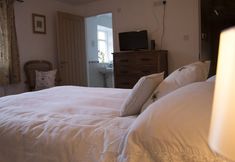 Others 7 The Mitre Inn