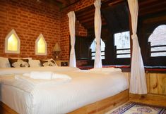 Others 5 Yamba Traditional Home