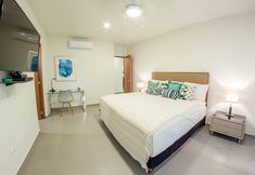 Lain-lain 6 Sophisticated 2BR condo in heart of town by Happy Address