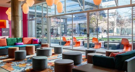 기타 2 Aloft Richardson