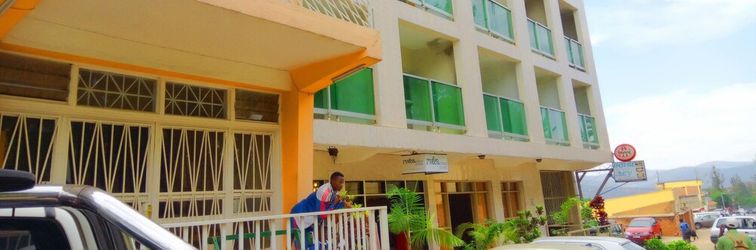 Lain-lain Eminence Hotel