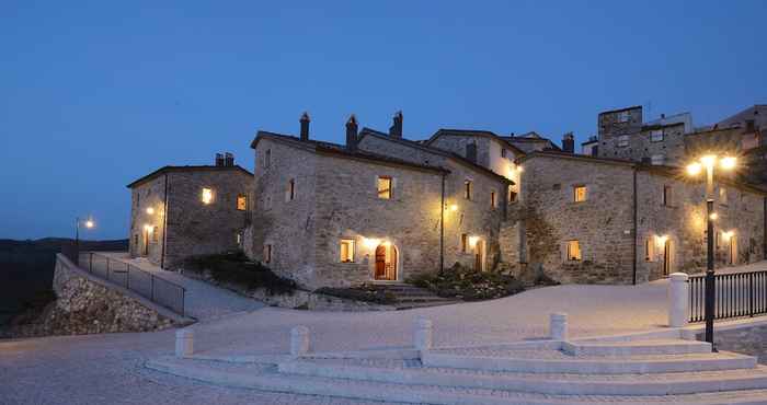 Others Borgotufi Albergo Diffuso