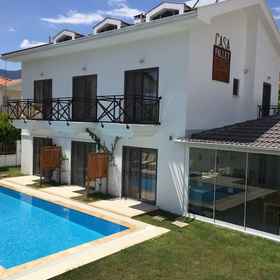 Primary image 1 Casa Pallet Hotel, Karya Villa Hotels