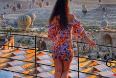 Lainnya Takaev Cave House