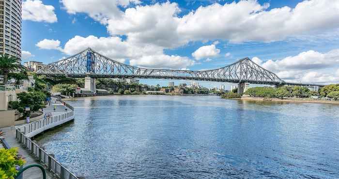 Khác River View Suites in the Heart of Brisbane