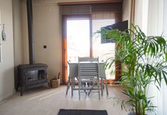 อื่นๆ 7 Alp Suites Mandalin