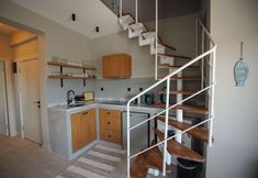 อื่นๆ 4 Alp Suites Mandalin