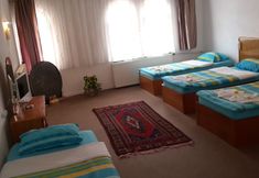 Others 3 Hotel Ozyel