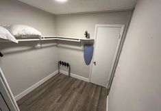 Others 2 Artrageous on the river By RocketStay