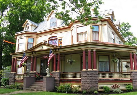 Others 1897 Beekman House