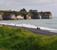 Others 4 Urenui Beach Camp