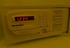 Lain-lain 7 White House Asoke Sukhumvit 18