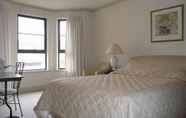Others 5 City Escape 2BD in Adelaides East End 2