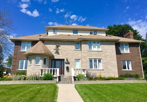 Others Butterfly Manor Bed & Breakfast