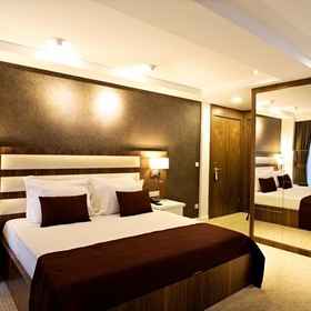 Primary image1End Glory Hotel,泰基尔达飯店