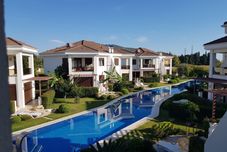 その他 Cristal Villalar