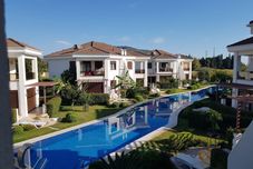 Khác Cristal Villalar