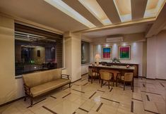 기타 2 SinQ Suites