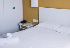 Others 3 Hotel César