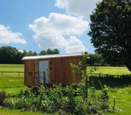 Others 7 Slades Farm Glamping