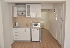 기타 2 Deka Evleri