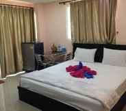 Others 5 Soi44 Rama2 Room for Rent