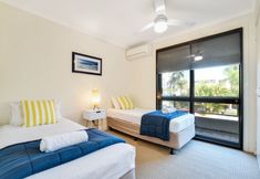 Others 2 La Mer Apartments