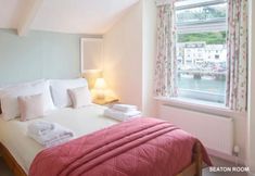 Others 5 The Old Bridge House