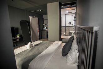 기타 4 Arkem Deluxe