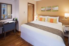 Lain-lain Park Avenue Robertson