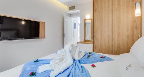 อื่นๆ 2 Angels Suites