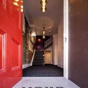 Interior entrance 1 Haka House Auckland K’ Road, Dairy Flat Hotels
