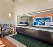 Khác 7 Rodeway Inn