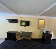 Others 4 Travelodge by Wyndham Benton Harbor MI