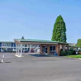 Primary image 1 모텔 6 벤드, 오리건, Les Schwab Amphitheater 호텔